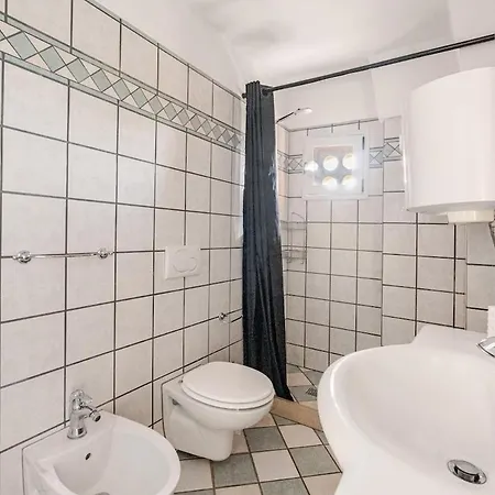 Vardacelo Tatil Evi