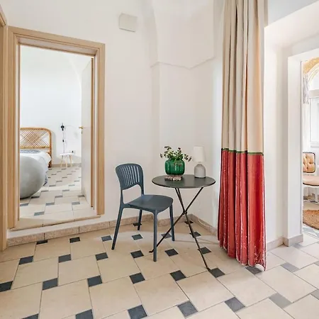 Vardacelo 度假居 *